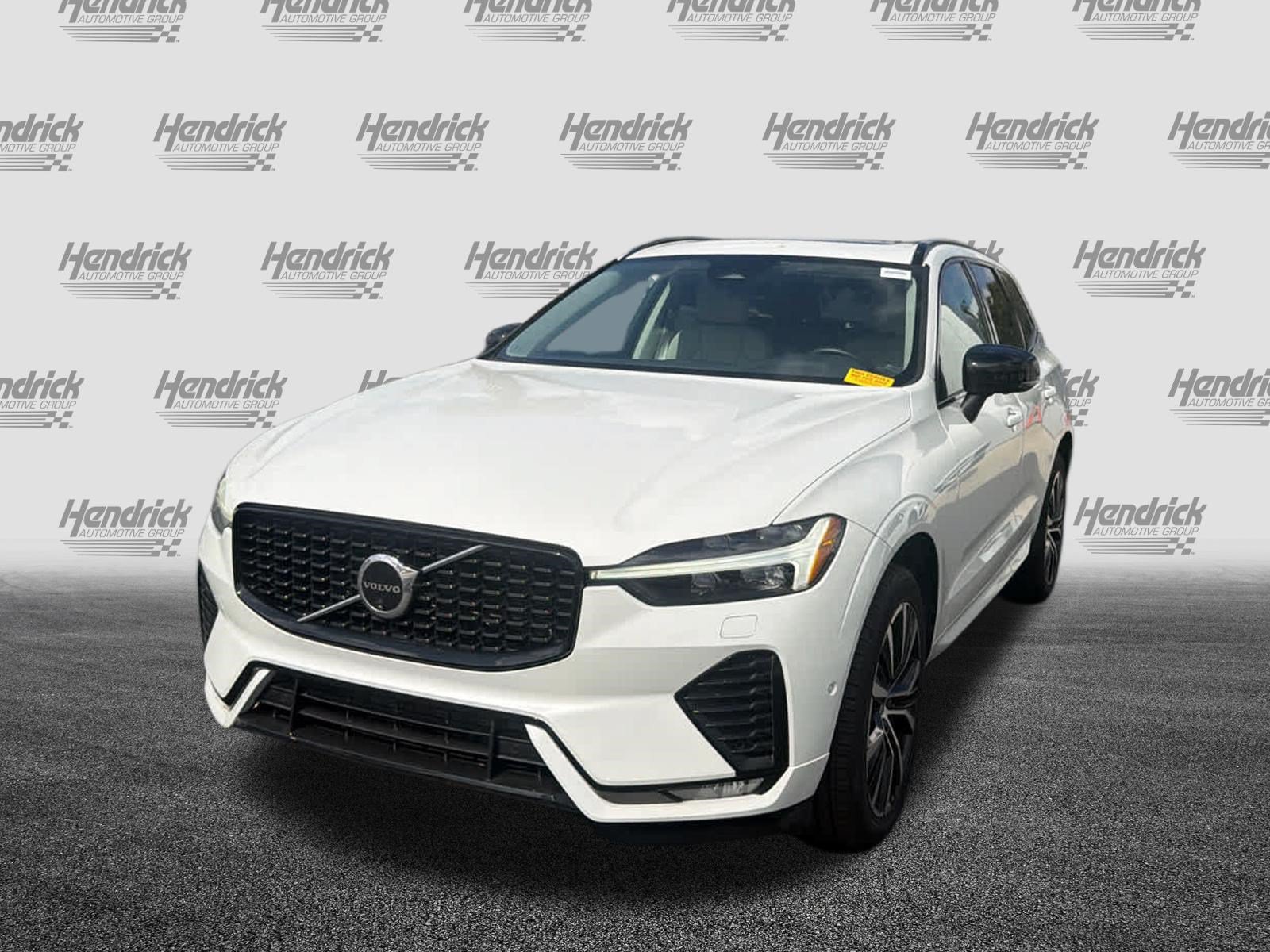 Used 2024 Volvo XC60 B5 Plus w/ Climate Package AWD/4WD image 7