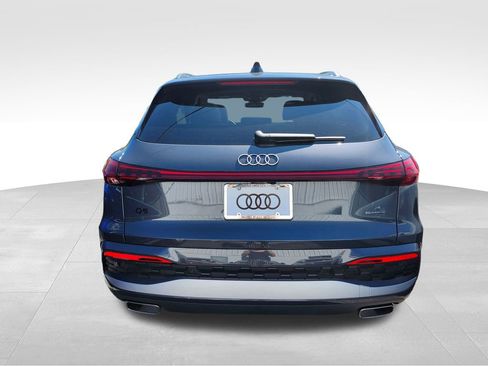 New 2025 Audi Q5 Premium image 4