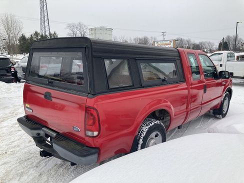 Used 2005 Ford F250 2WD SuperCab Super Duty image 2