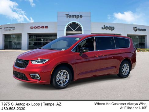 New 2026 Chrysler Pacifica Select image 1