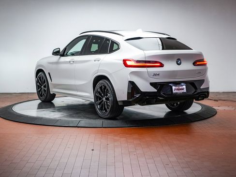 Certified 2023 BMW X4 xDrive30i w/ M Sport Package image 2