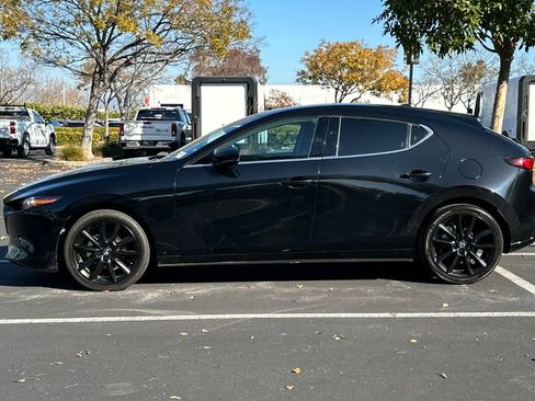 Used 2025 MAZDA MAZDA3 2.5 S Hatchback w/ Premium Pkg image 7