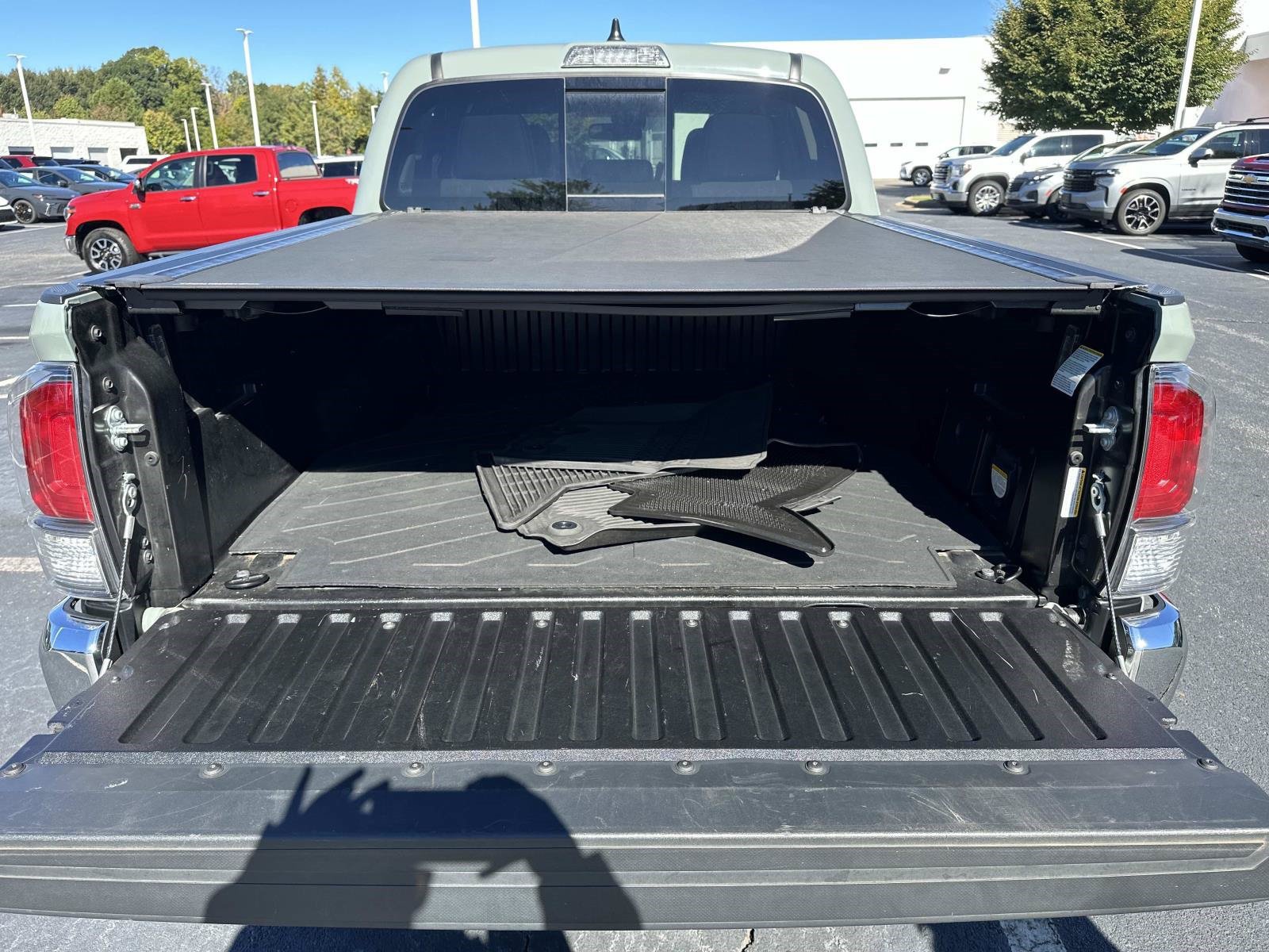 Used 2023 Toyota Tacoma TRD Off-Road AWD/4WD image 10
