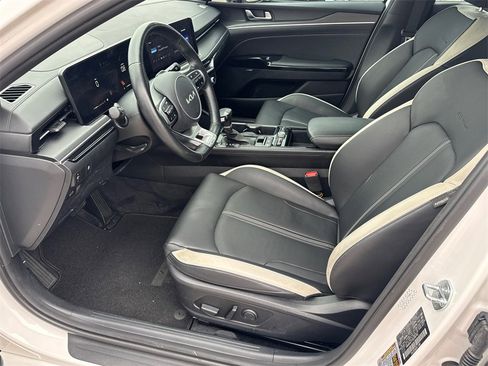 Used 2025 Kia K5 GT-Line w/ GT-Line Premium Package image 9