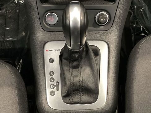 Used 2017 Volkswagen Tiguan Limited w/ Premium Package image 22