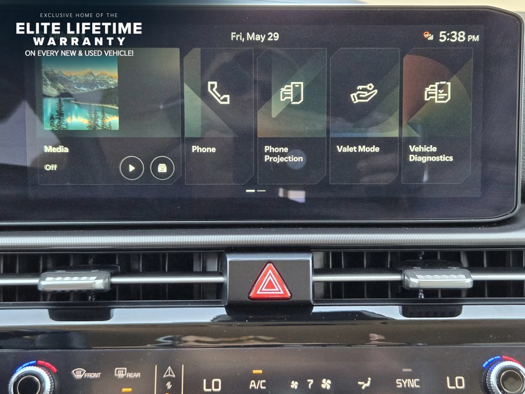 Used 2026 Kia Sportage EX FWD image 15