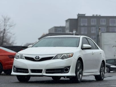 Used 2014 Toyota Camry SE