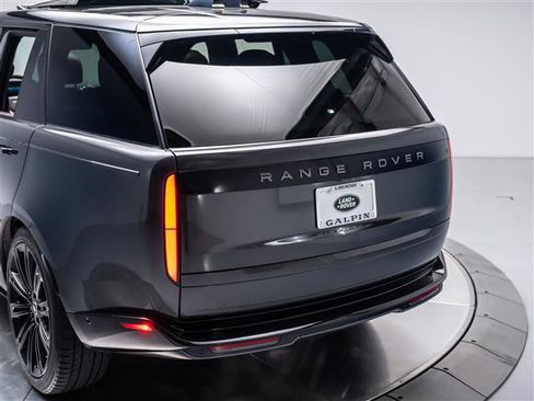 Used 2024 Land Rover Range Rover SE image 31