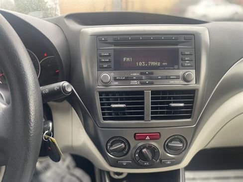 Used 2011 Subaru Impreza 2.5i image 17