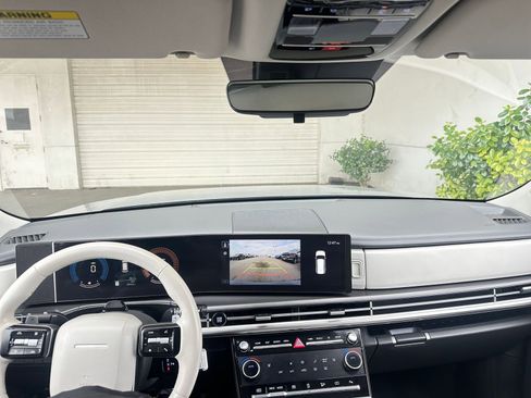 Used 2025 Hyundai Santa Fe SEL image 35