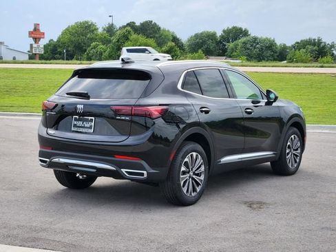 New 2025 Buick Envision Preferred image 3