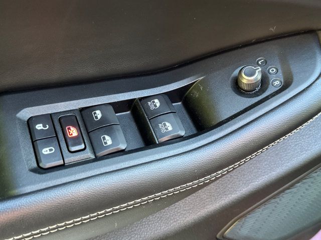 Used 2023 Jeep Grand Cherokee Altitude RWD image 23