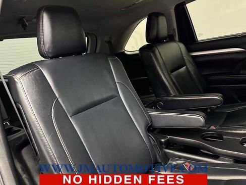Used 2018 Toyota Highlander XLE AWD/4WD image 20