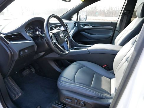 Used 2023 Buick Enclave Essence AWD/4WD image 15