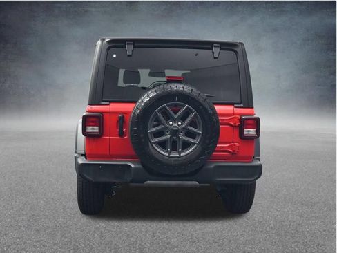 Used 2025 Jeep Wrangler Unlimited Sport AWD/4WD image 5