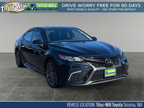 Used 2024 Toyota Camry SE AWD/4WD image 1