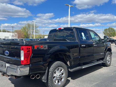 Used 2019 Ford F350 Lariat w/ Lariat Ultimate Package AWD/4WD image 3