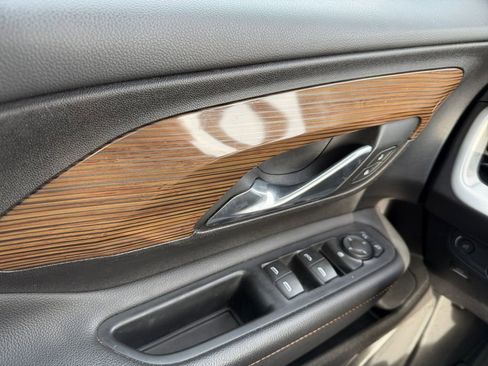 Used 2018 GMC Terrain SLE w/ Driver Convenience Package image 19