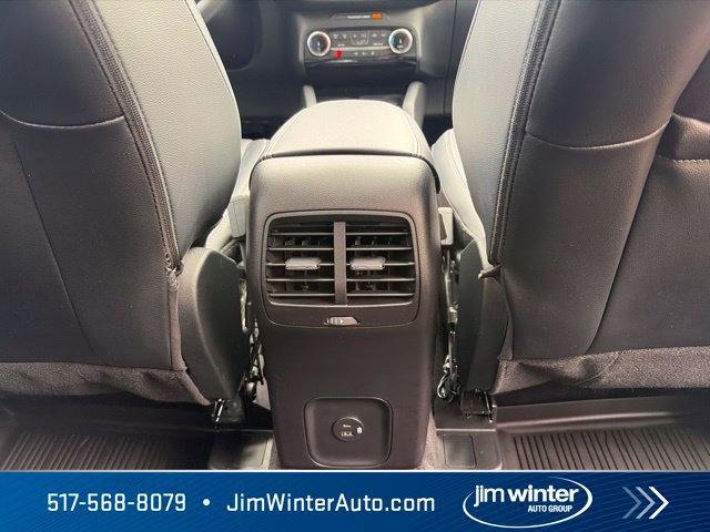 Used 2022 Ford Escape Titanium AWD/4WD image 17