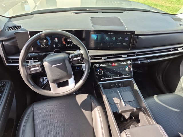 Used 2026 Hyundai Santa Fe SEL FWD image 18