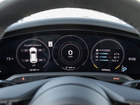 Used 2023 Porsche Taycan GTS image 14