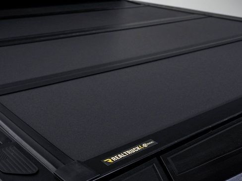 Used 2024 GMC Sierra 1500 Elevation image 29