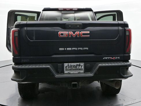 Used 2024 GMC Sierra 2500 AT4X AWD/4WD image 46