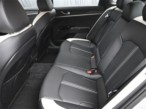 Used 2025 Kia K5 GT-Line image 33