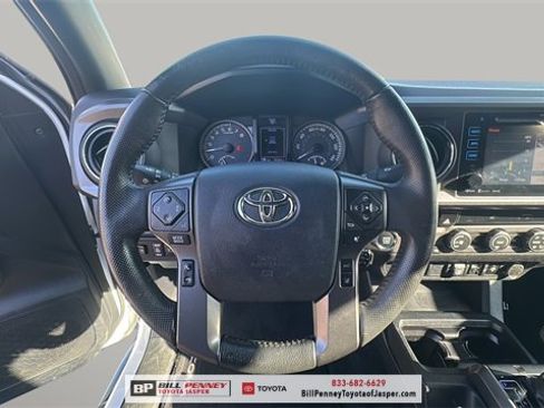 Used 2019 Toyota Tacoma TRD Off-Road image 16