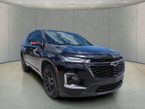 Used 2023 Chevrolet Traverse Premier w/ Redline Edition FWD image 13