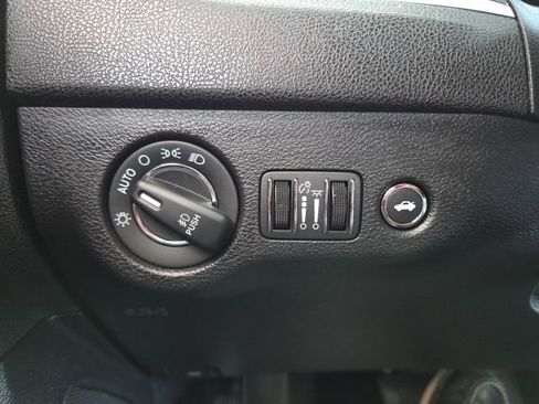 Used 2021 Chrysler 300 Touring L image 48