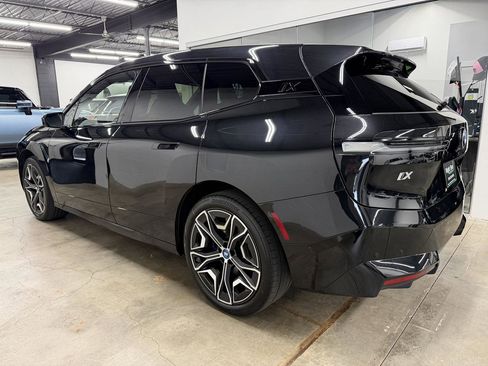 Used 2024 BMW iX xDrive50 w/ Premium Package AWD/4WD image 6