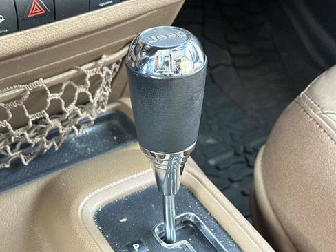 Used 2018 Jeep Wrangler Unlimited Sahara w/ Dual Top Group image 20