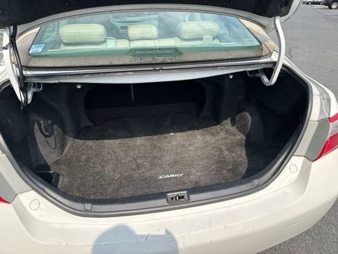 Used 2008 Toyota Camry LE FWD image 12