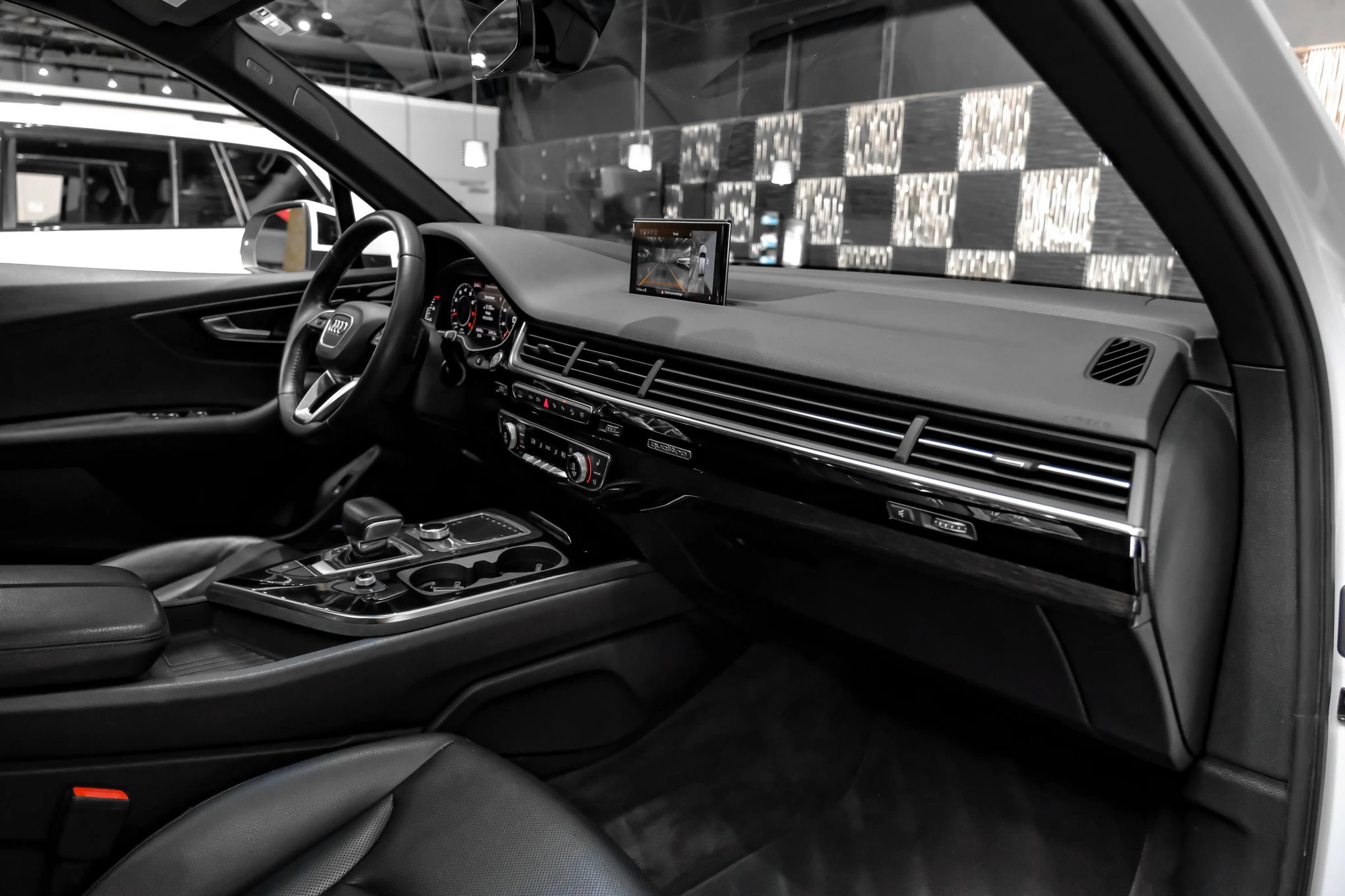 Used 2019 Audi Q7 3.0T Prestige AWD/4WD image 17