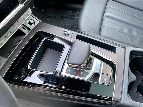 Certified 2023 Audi Q5 2.0T Premium Plus w/ Premium Plus Package image 18