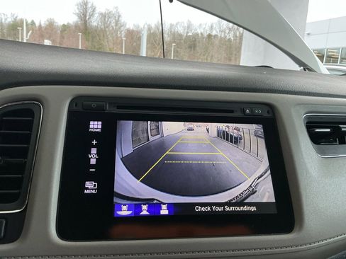 Used 2016 Honda HR-V EX image 22