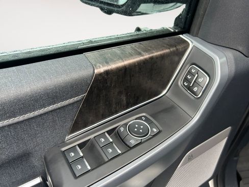 Used 2023 Ford F150 Lariat w/ Trailer Tow Package AWD/4WD image 21