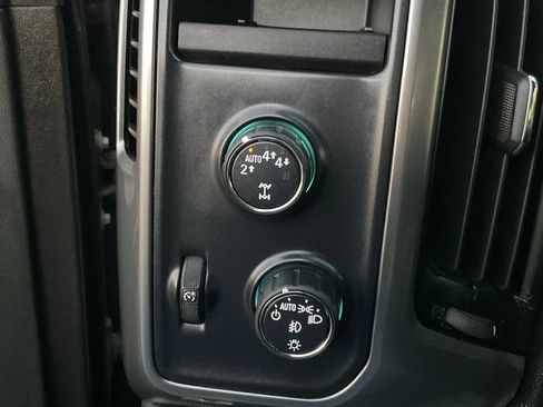 Used 2017 Chevrolet Silverado 1500 LT w/ All Star Edition image 31