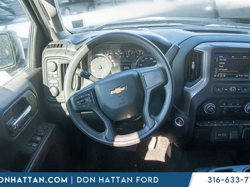 Used 2022 Chevrolet Silverado 1500 Custom image 5