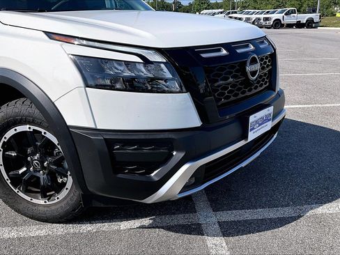 Used 2025 Nissan Pathfinder Rock Creek AWD/4WD image 8