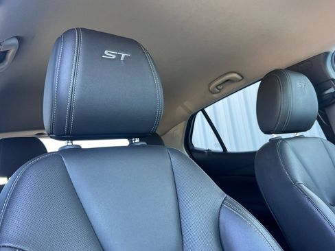 Used 2024 Buick Encore GX Sport Touring FWD image 21