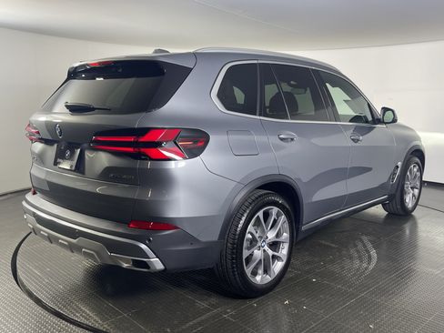 Certified 2026 BMW X5 xDrive40i AWD/4WD image 5
