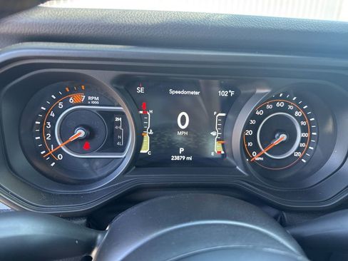 Used 2024 Jeep Wrangler Sport S image 9