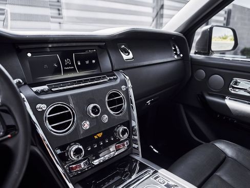 Used 2020 Rolls-Royce Cullinan AWD/4WD image 64