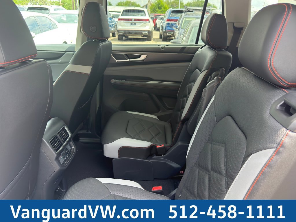 New 2026 Volkswagen Atlas Peak Edition AWD/4WD image 26