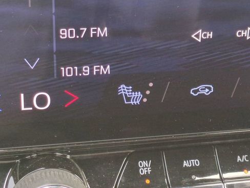 Certified 2024 Chevrolet Blazer EV LT AWD/4WD image 28