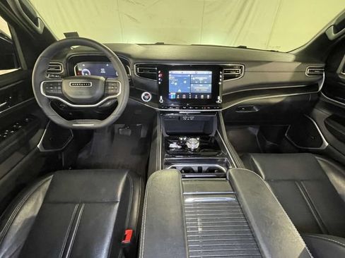 Used 2022 Jeep Wagoneer Series I w/ Premium Group I AWD/4WD image 24