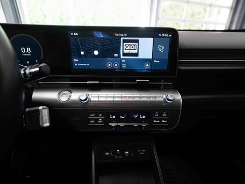 Used 2024 Hyundai Kona SEL w/ Convenience Package FWD image 17