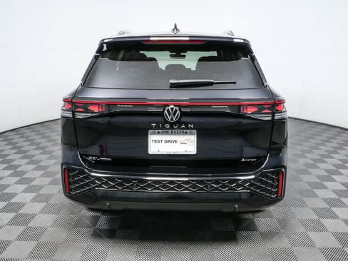 New 2026 Volkswagen Tiguan SEL R-Line AWD/4WD image 26